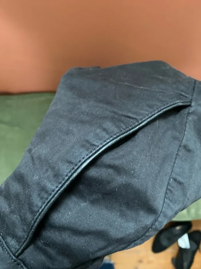 Pantalon chino noir on You - photo numéro 2