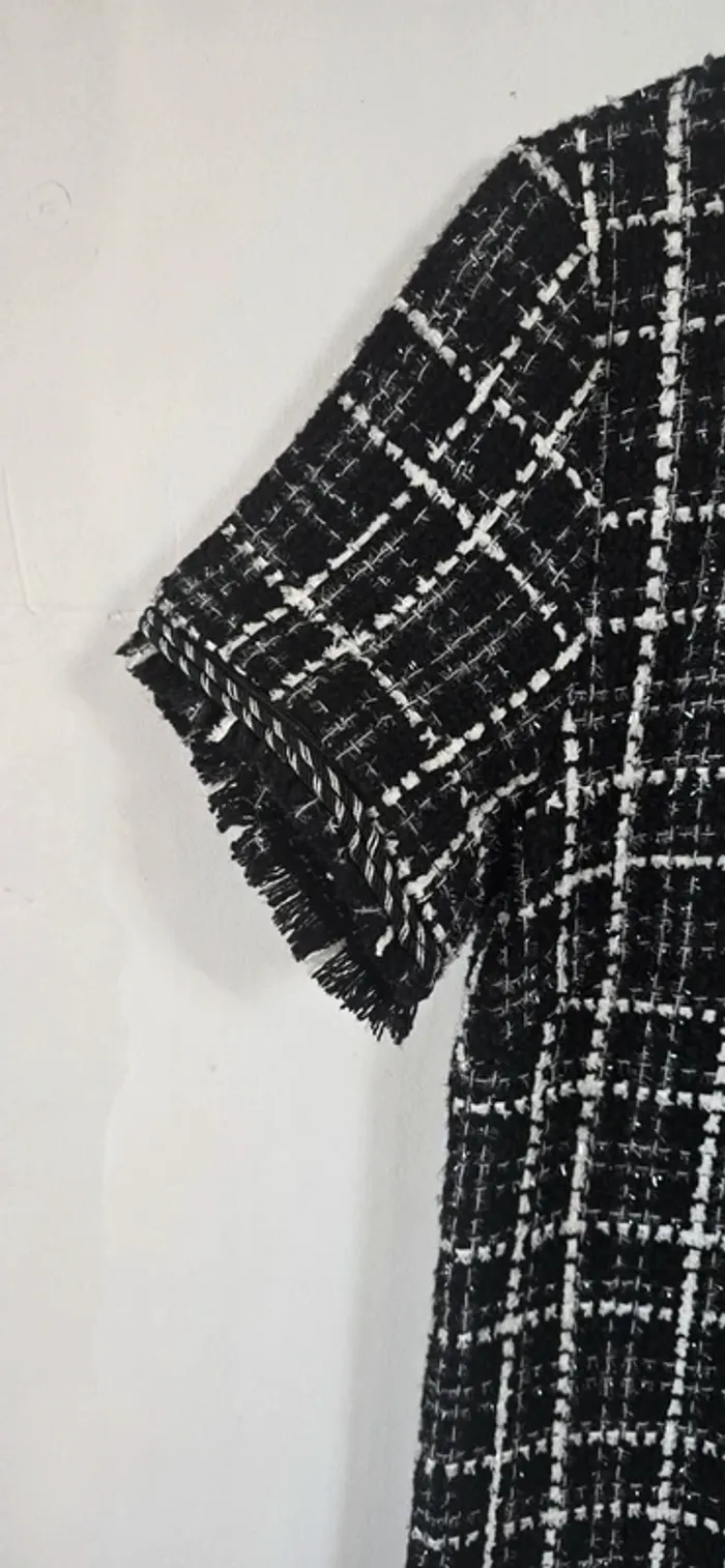 Robe tweed taille 36 - photo numéro 4