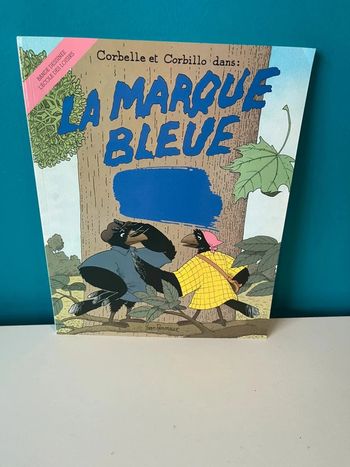 Livre bande dessinée école des loisirs la marque bleue