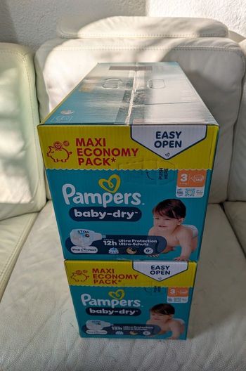 2 cartons Pampers taille 3