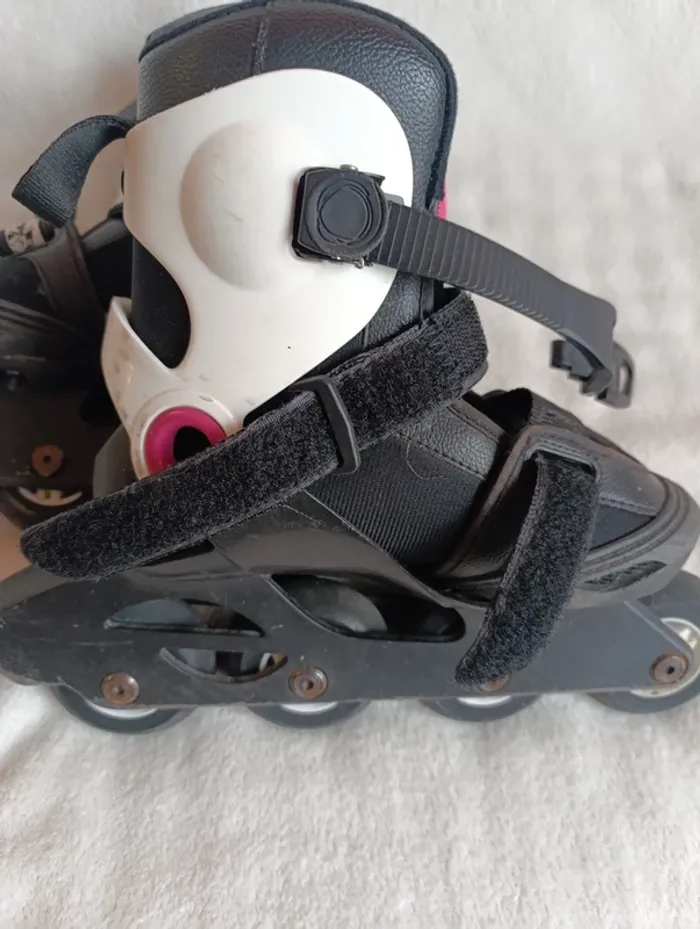 Paire de rollers en ligne pointure 30-32 - photo numéro 4