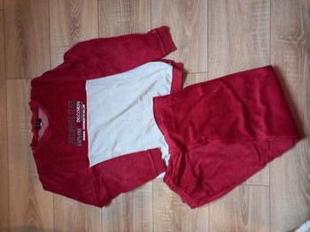 Pyjama velours 2 pièces bordeaux et gris marque B&L taille 14 ans