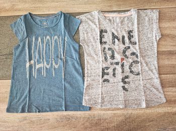 T-shirt bleu et gris 