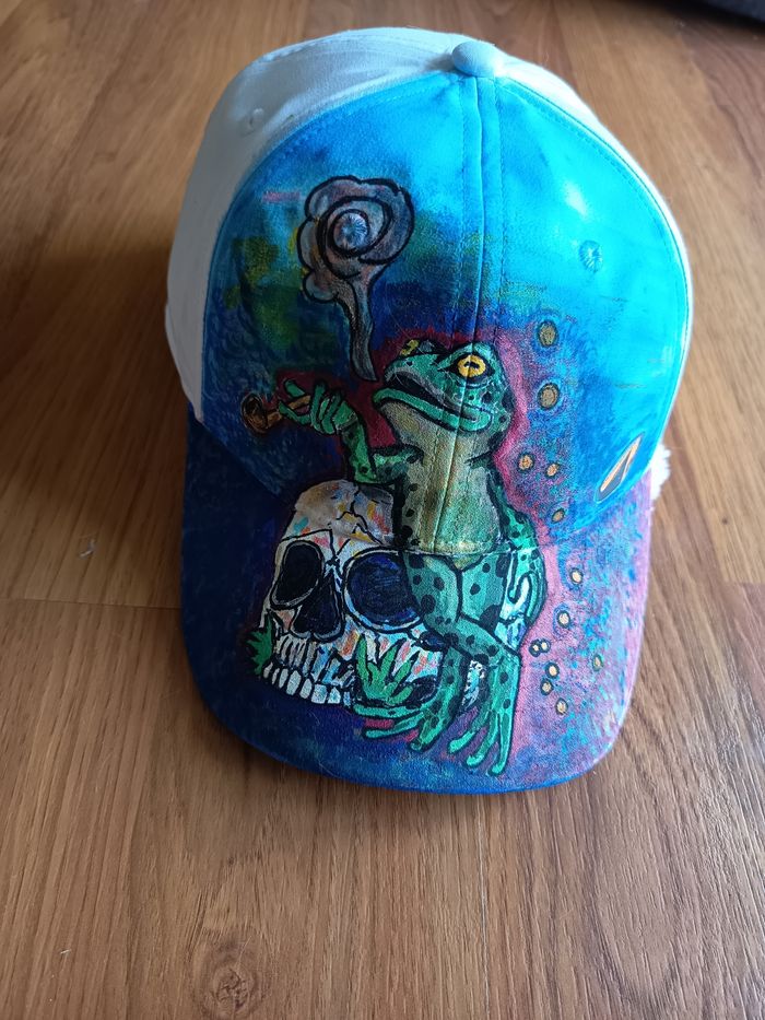 Casquette costumisée neuve