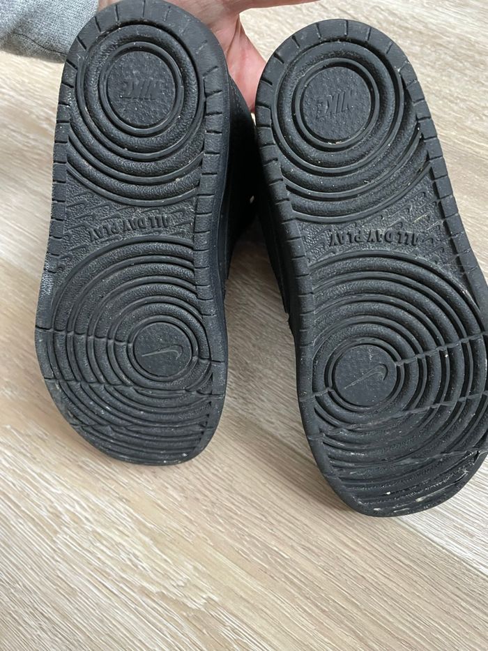 Nike court borough mid 2 noires taille 28 - photo numéro 4