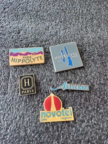 Lot 5 pin’s thème hôtel