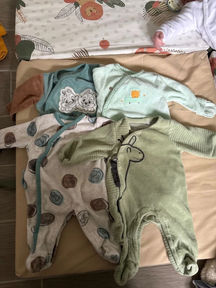Lot 4 pyjama