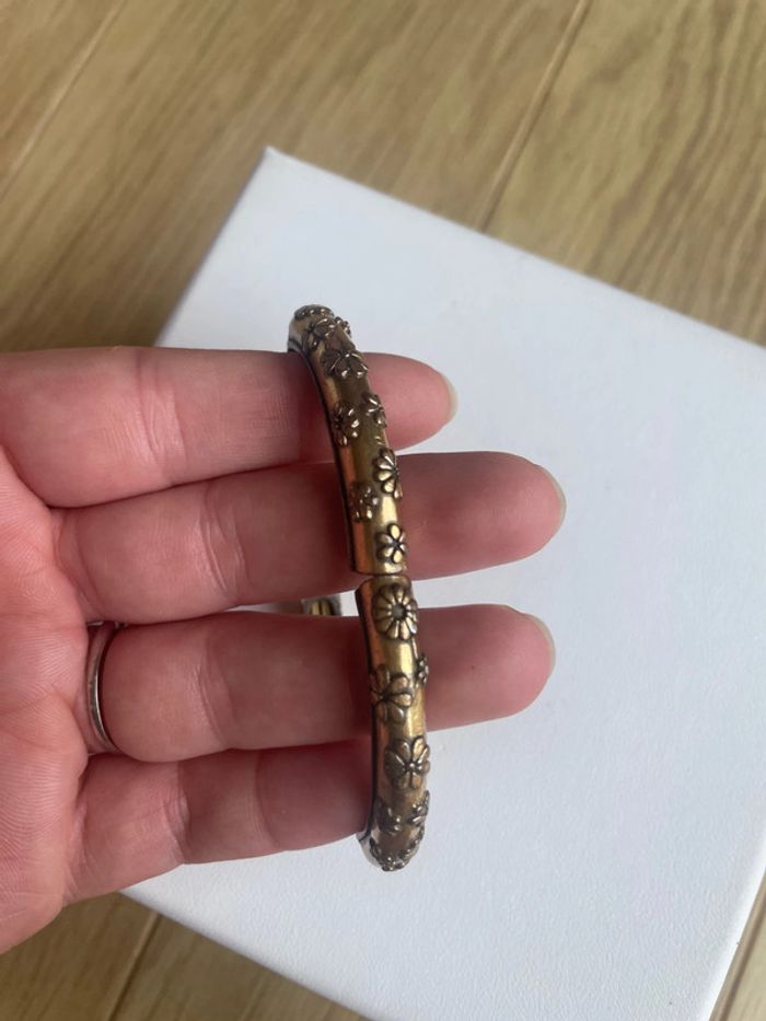 Jonc élastique dorée avec motifs fleurs - photo numéro 2