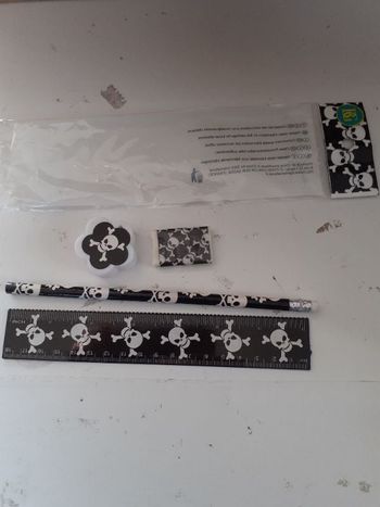 Lot papeterie pirate
