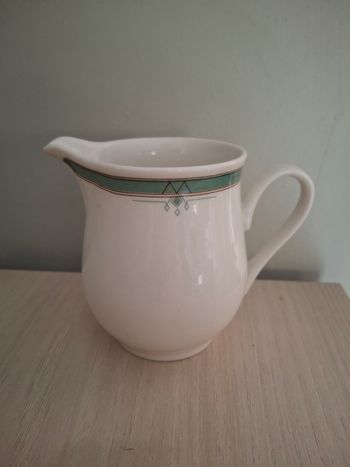 Pot a lait burlington