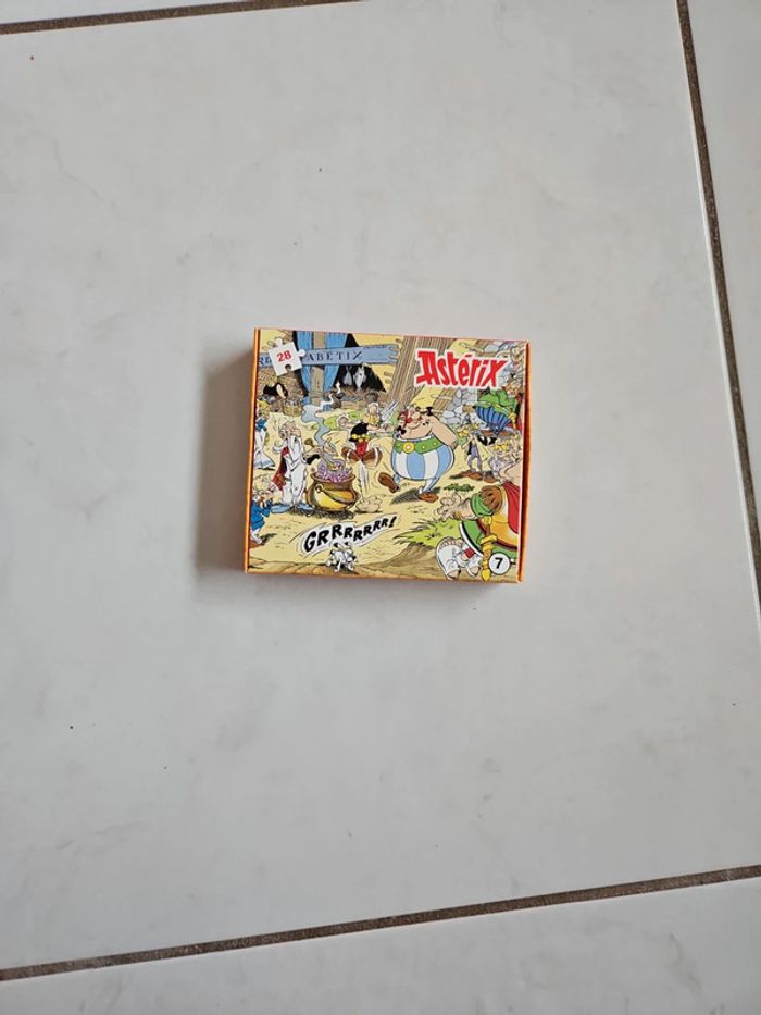 Mini puzzle Astérix 28 pièces Neuf u19