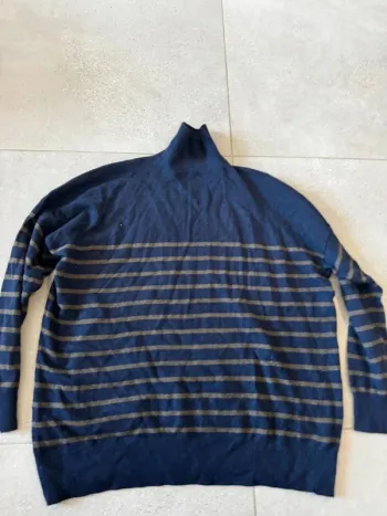 Pull col roulé Zara, taille M/L, très bon état ,taille aisselle à aisselle 62cm