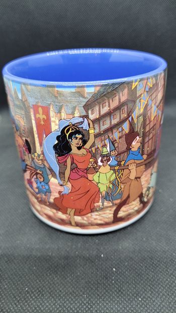 Mug scène Le bossu de Notre-Dame  - Disney classic
