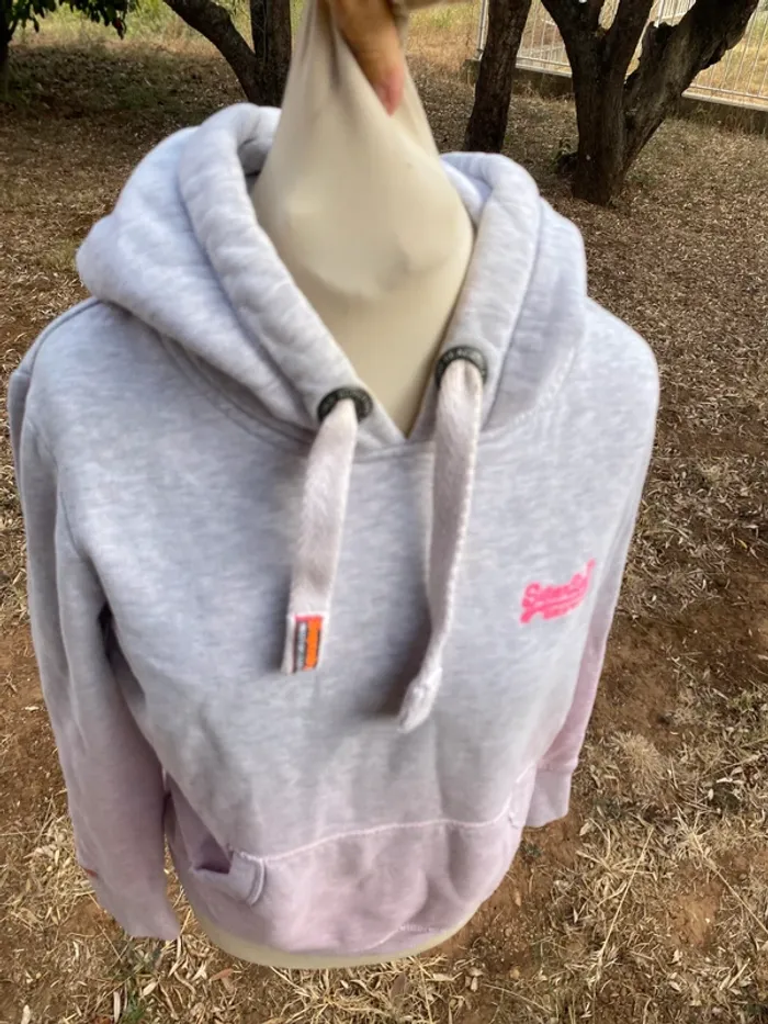Sweat original  à capuche superdry XS Idéal 36! - photo numéro 2