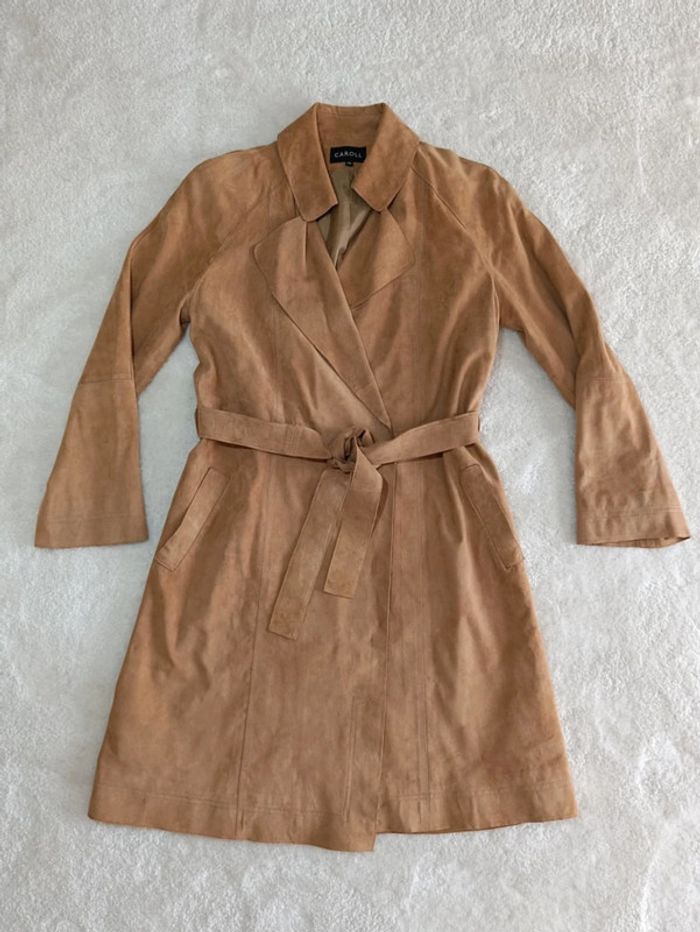 Veste manteau trench léger et fluide en daim Caroll 36 beige avec ceinture - photo numéro 5