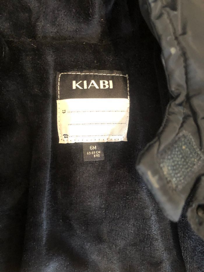 Doudoune marine Kiabi taille 6 mois marine - photo numéro 3