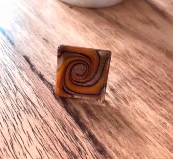 Bague carrée style ethnique