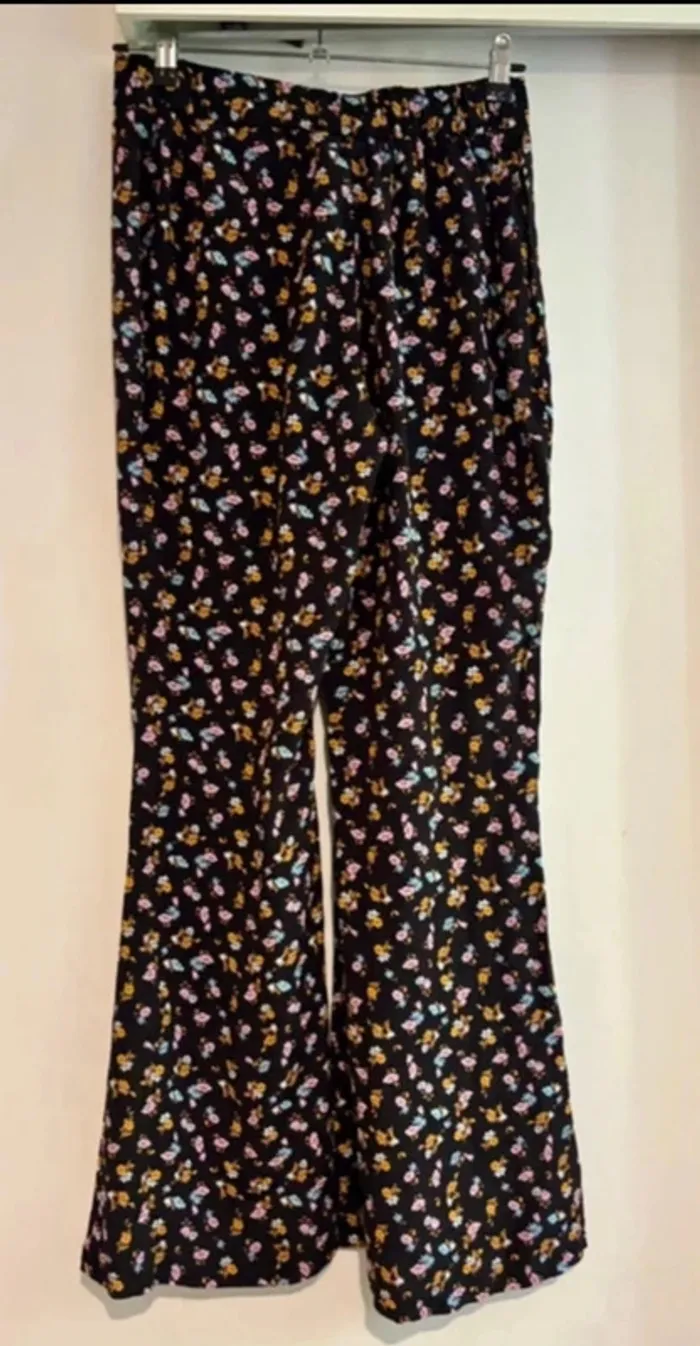💖 Pantalon évasé fleuri Pimkie T.38 - photo numéro 3