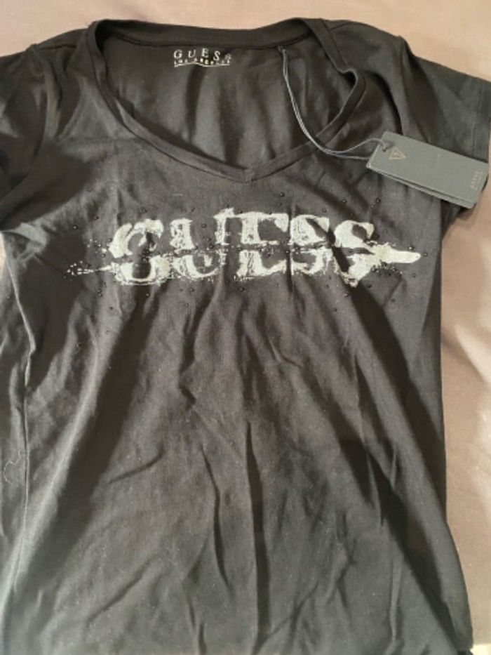 Tee shirt guess