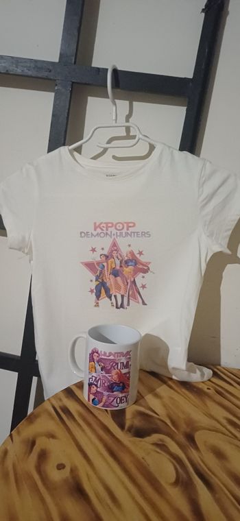 Tee-shirt K-pop Rumi