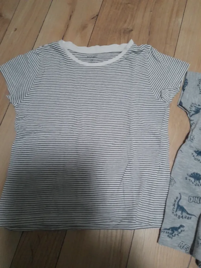 2 maillots garçon 4 ans - photo numéro 4