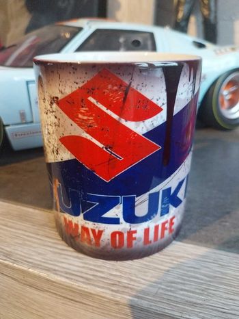 Mug Suzuki