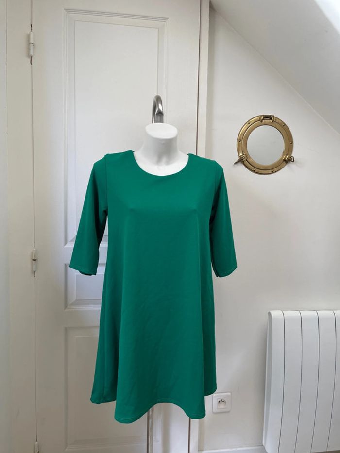 Robe verte - photo numéro 2