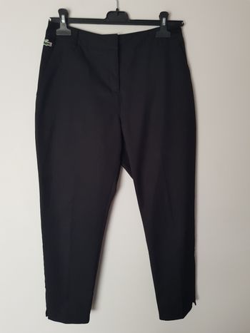Magnifique pantalon noir taille 38 Lacoste