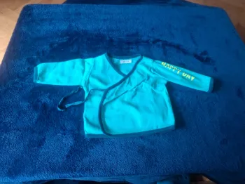 gilet coeur croisé bébé