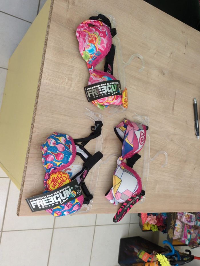 Lot de 3 soutien gorge freegun 70A - photo numéro 7