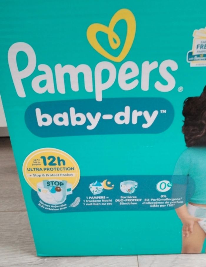 Couche pampers Baby Dry - photo numéro 2