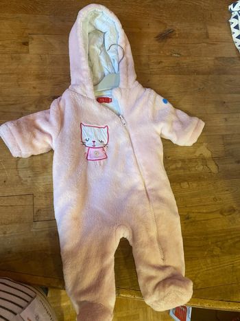 Combinaison bébé rose