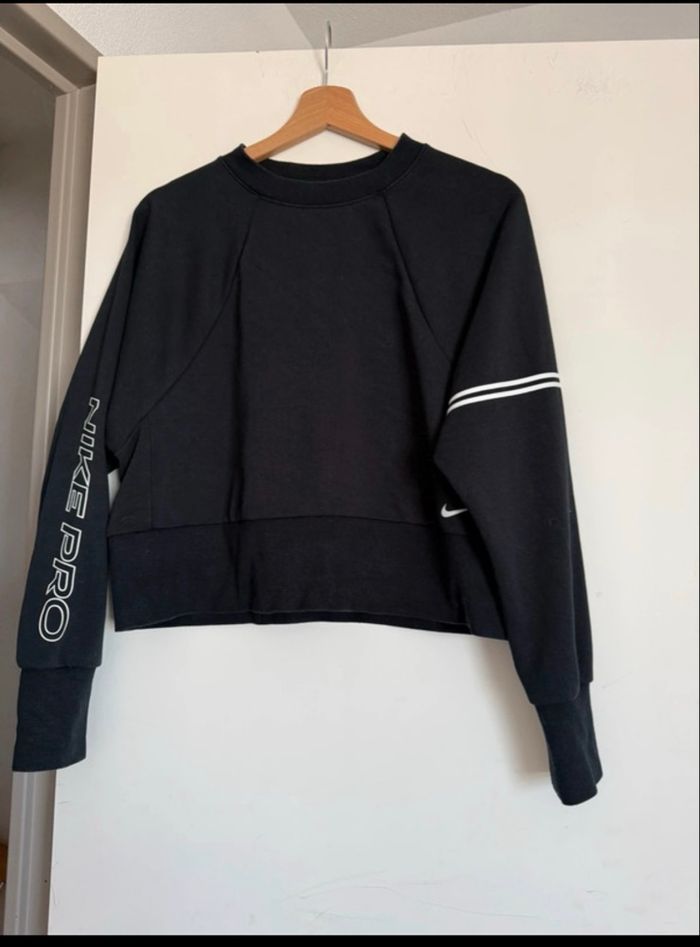 Pull Nike femme - photo numéro 1