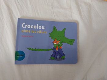 Collection Crocolou: Crocolou aime les câlins