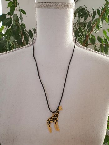 Collier girafe