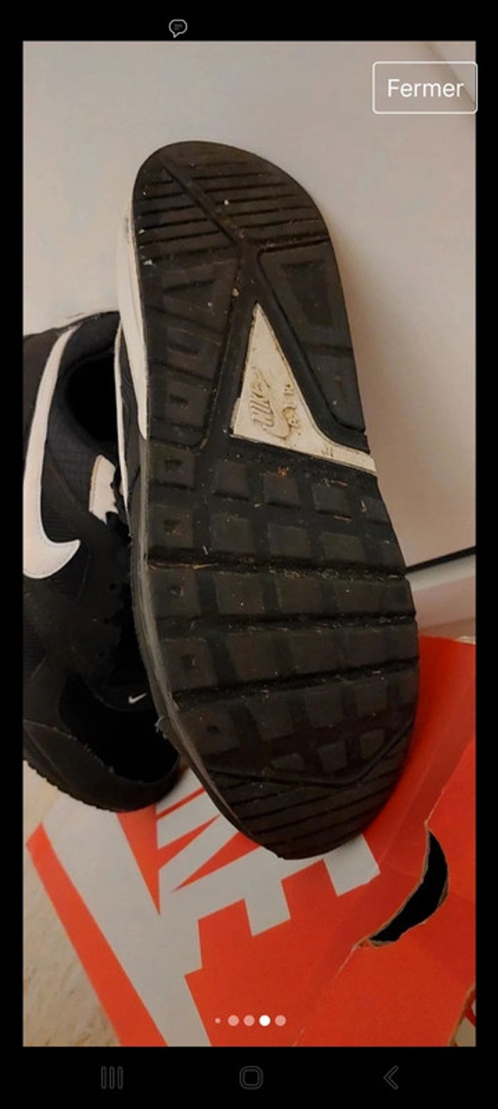 Baskets Nike air max Ivo taille 38,5 - photo numéro 4