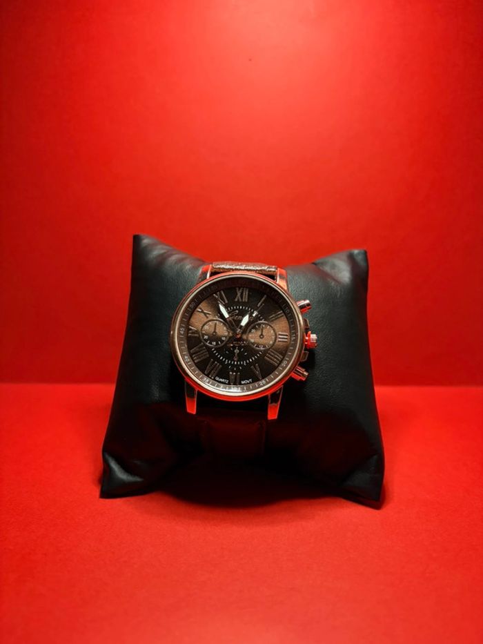 Montre "Geneva" Quartz cuir couleur marron pour Femme élégante, bracelet personnalisable - photo numéro 2