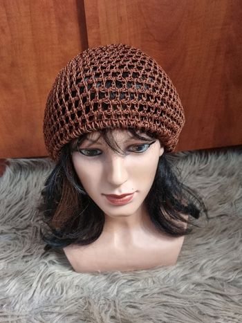 Bonnet effet crochet