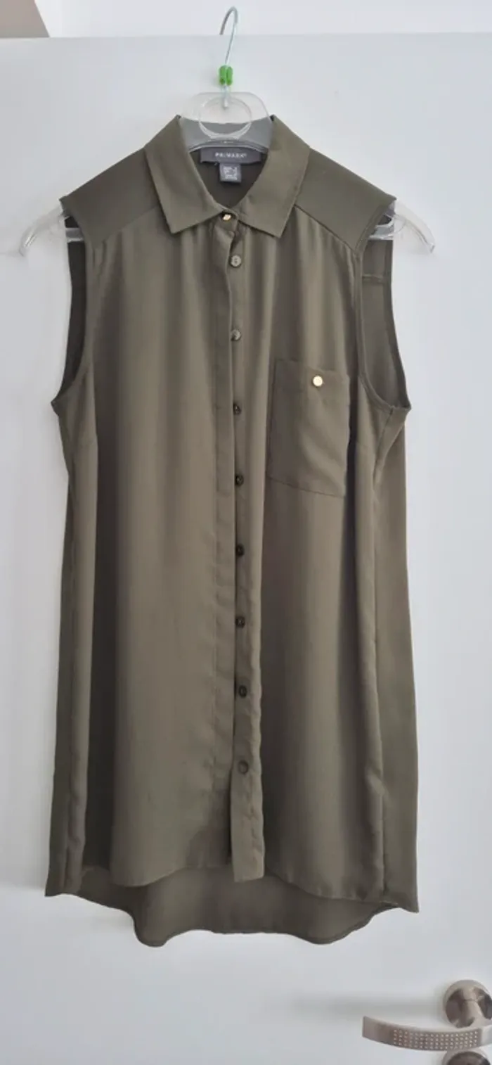 Blouse sans manche
