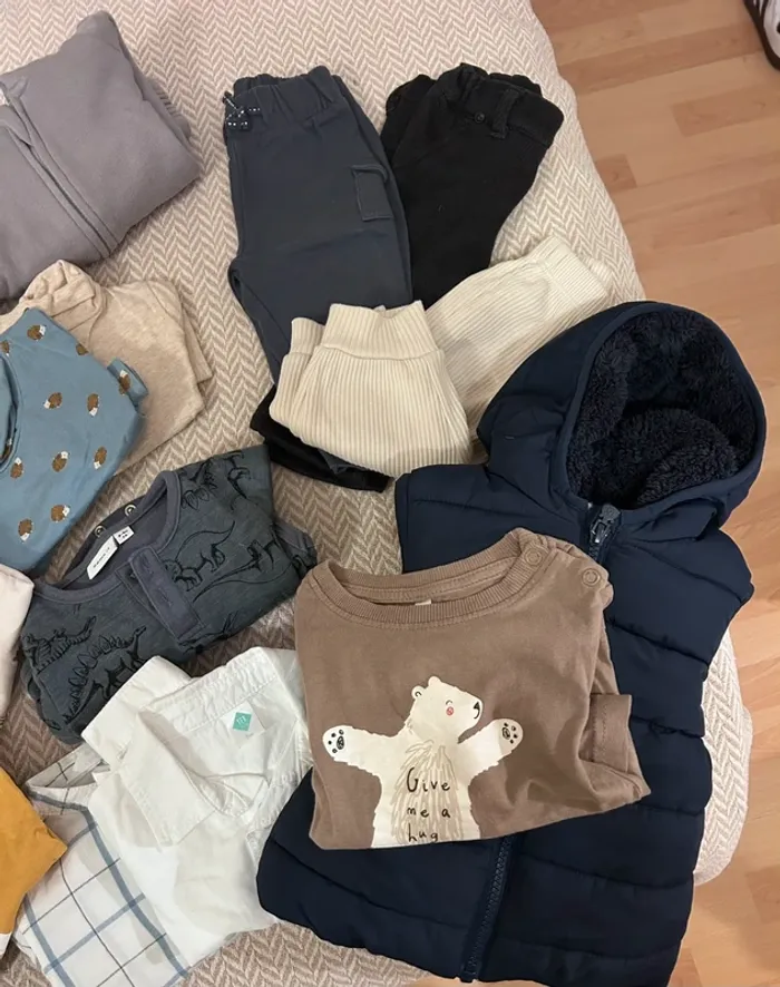 Lot vêtement 9 mois bébé - photo numéro 20