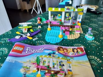 Lot de Lego friends 41315 le magasin de plage complet 