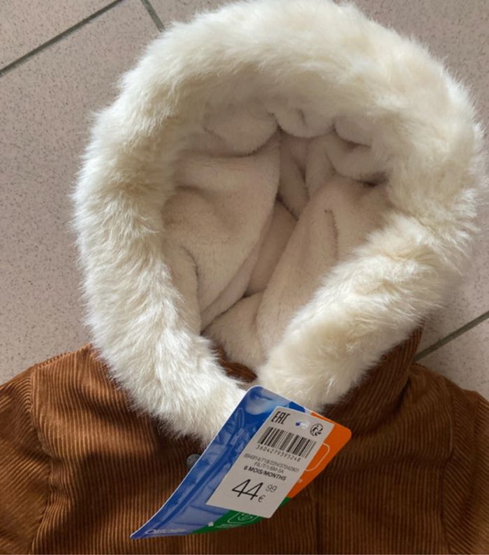 Manteau de marque Obaibi , taille 6 mois, neuf, valeur 44,99 euros - photo numéro 3