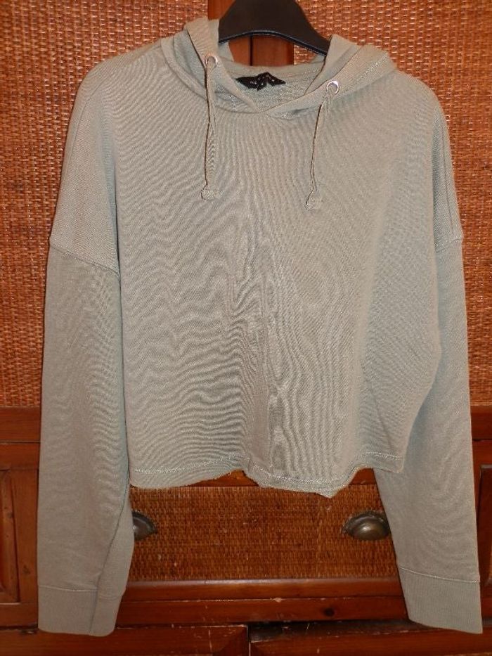 Sweat court à capuche kaki clair