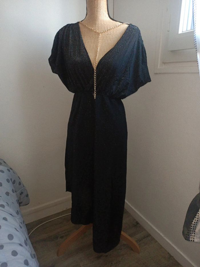 Magnifique robe pailleté asymétrique