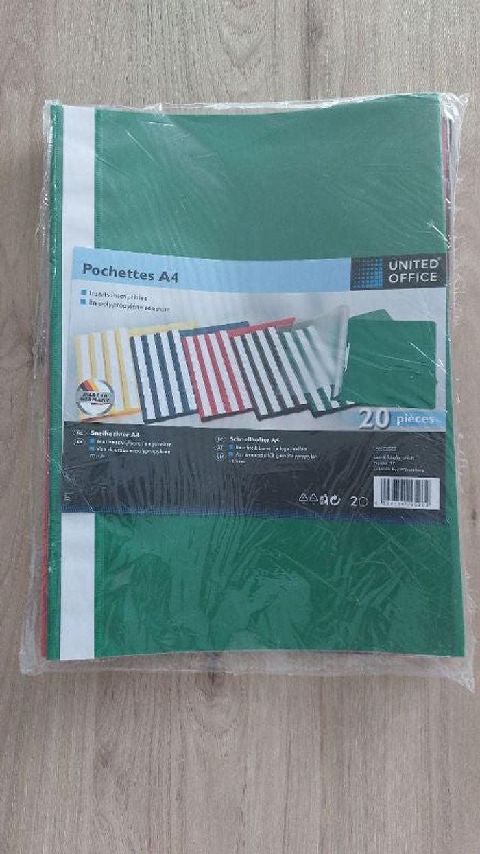 20 pochettes en plastique