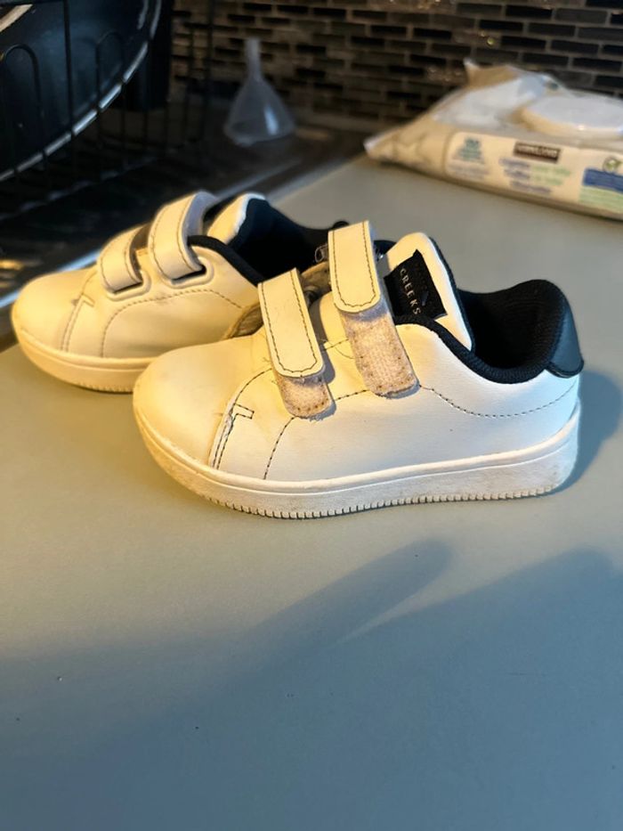 Basket enfant taille 23 - photo numéro 3
