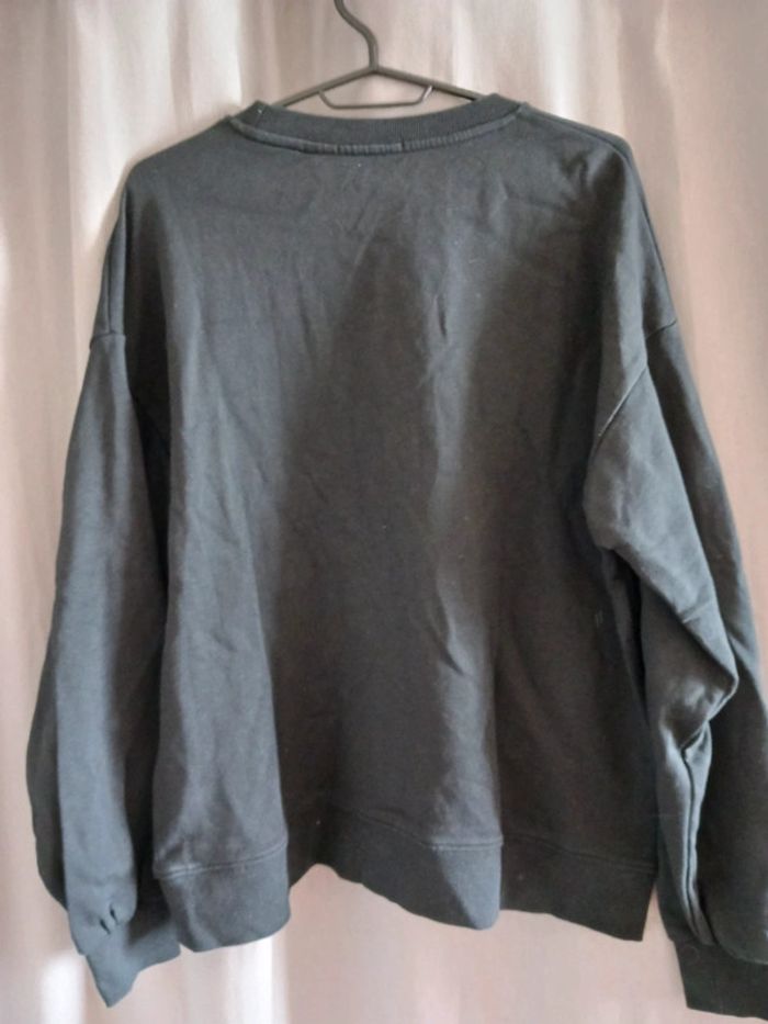 Pull noir Free Heart Stradivarius Taille L40 - photo numéro 5