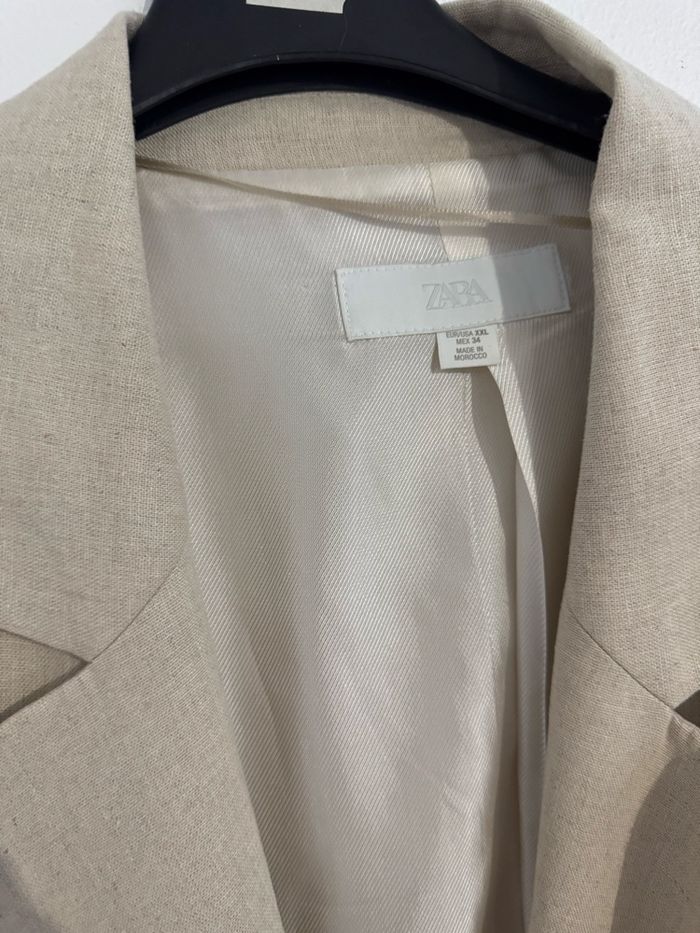 blazer en lin beige Zara - photo numéro 3
