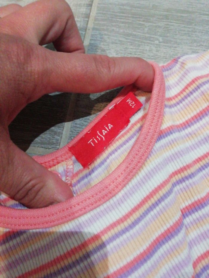 2 T-shirts 12 mois fille - photo numéro 3