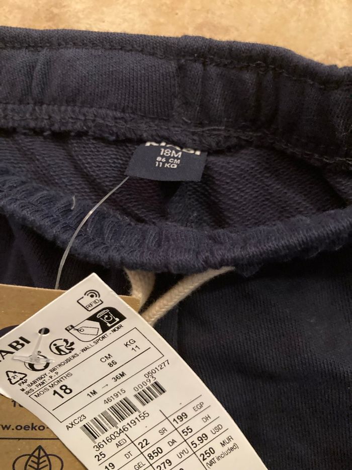 Pantalon Kiabi neuf 18 mois - photo numéro 2